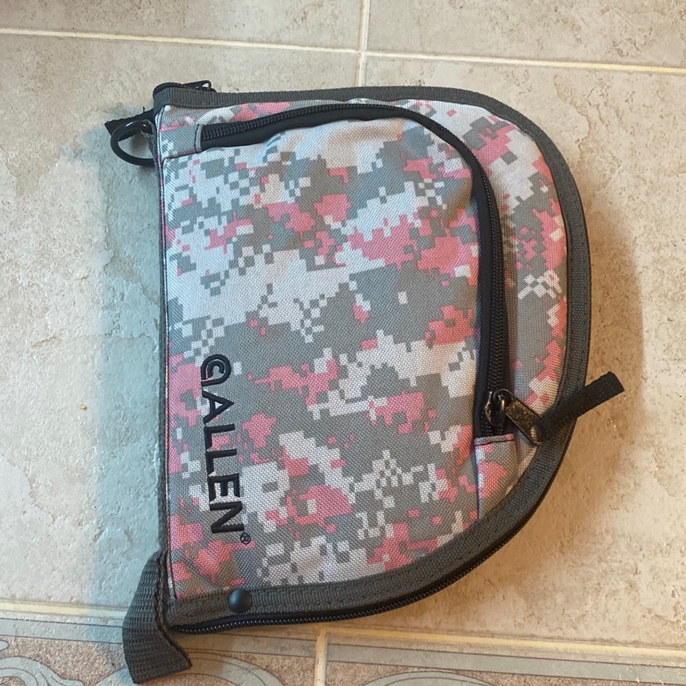 Pistol case, never used